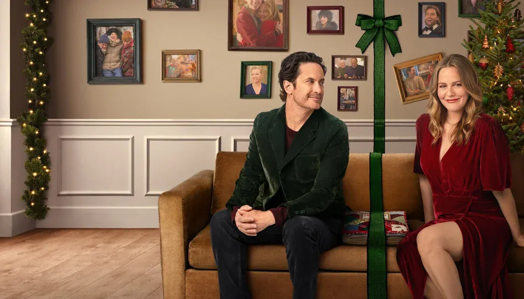 A Merry Little Ex-Mas izle