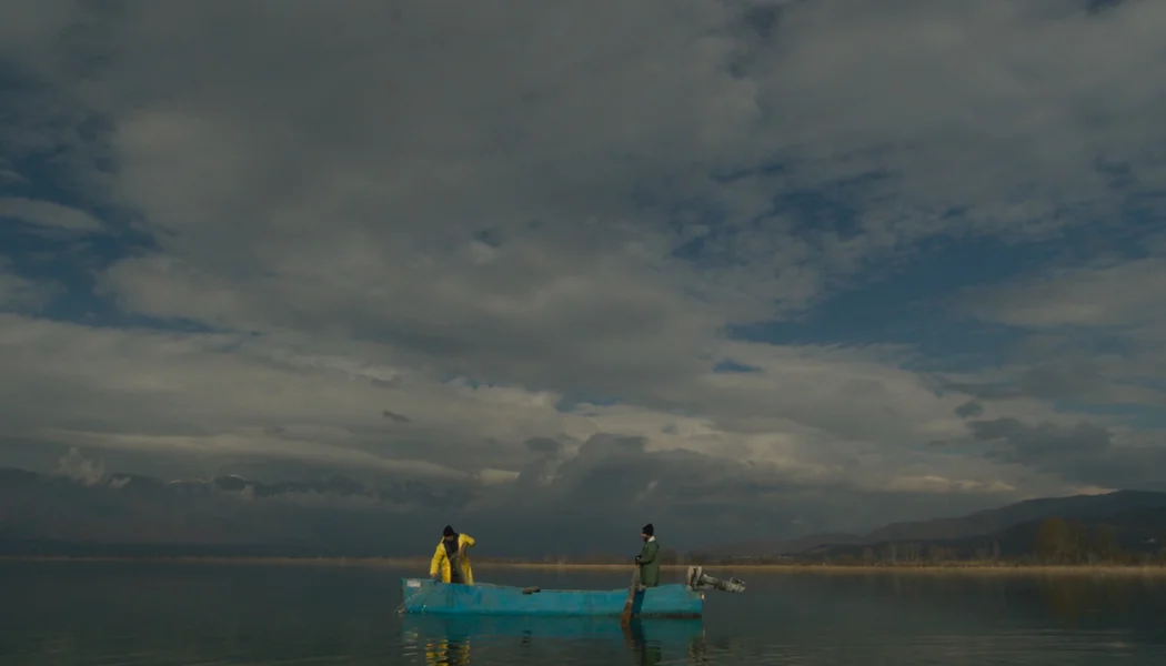 Saman Altında Su izle