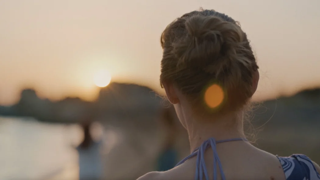 Kıyıda izle